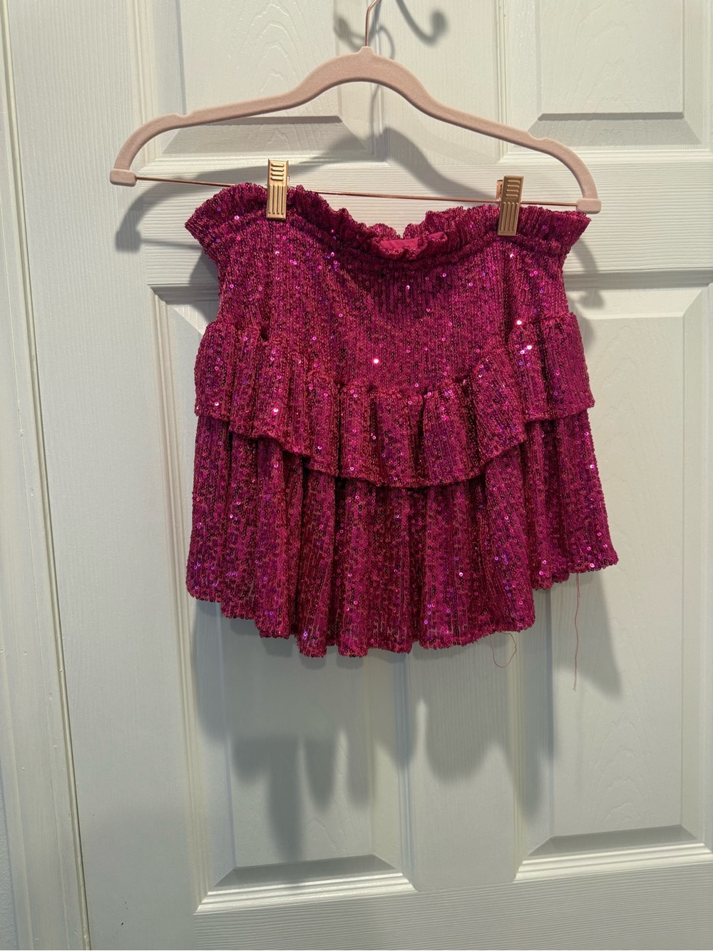 Main Strip Sequined Ruffle Skort in Fuchsia